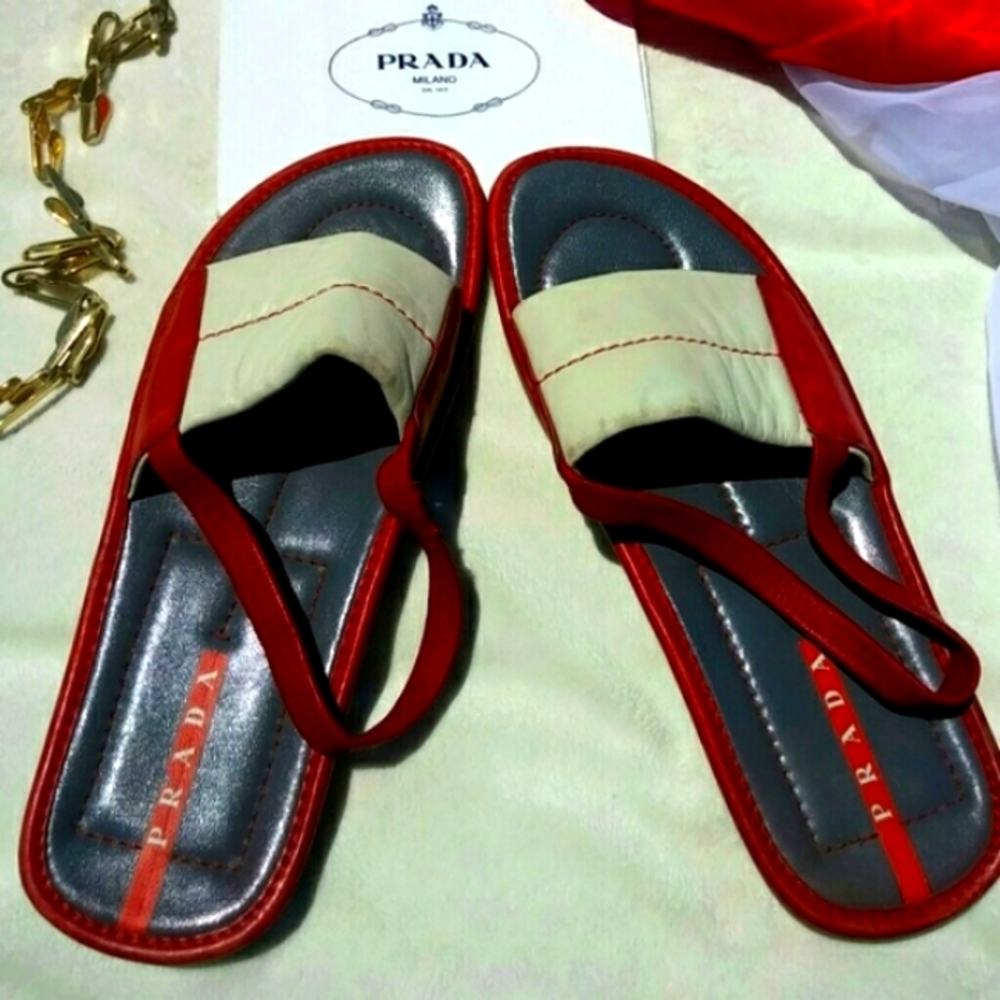 Prada sandal/flip flops